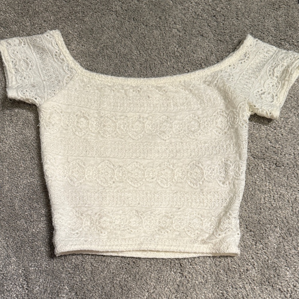 Hollister Lace Off-Shoulder Crop Top - Cream - Picture 1 of 3